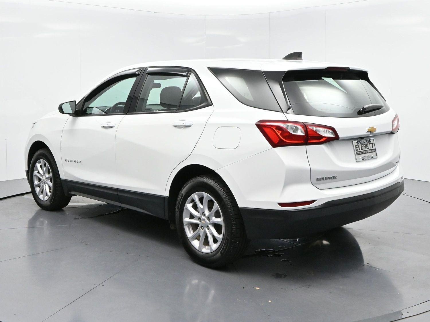 Used 2019 SUMMIT WHITE Chevrolet LS image 5