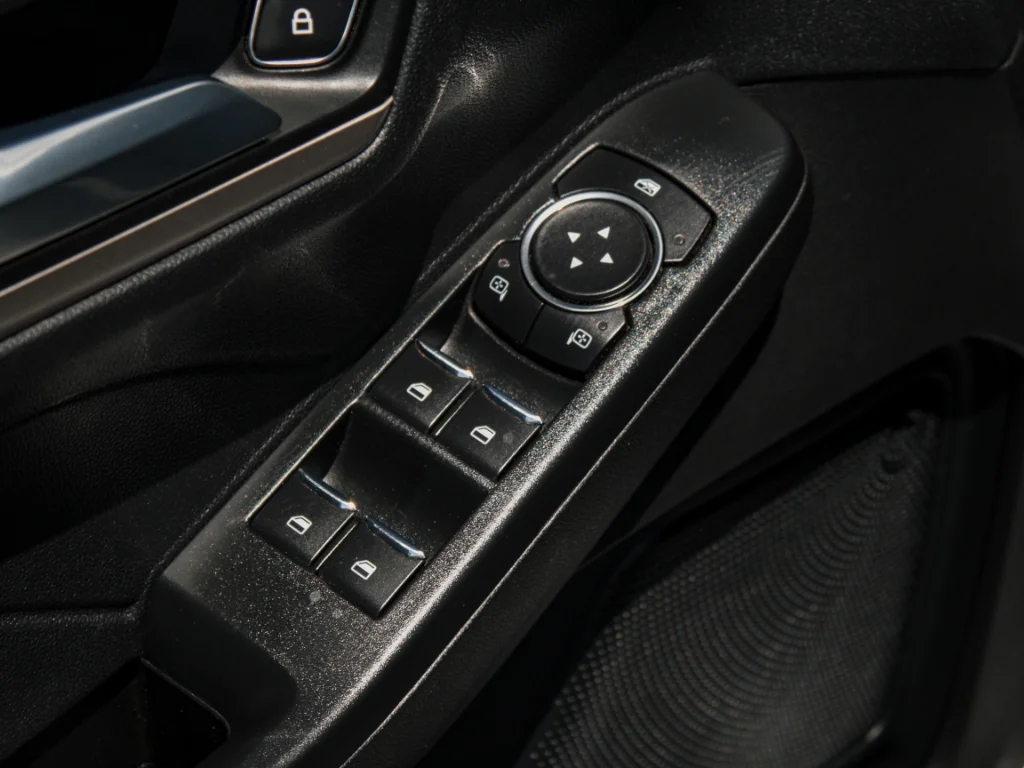 Used 2022 Iconic Silver Metallic Ford SEL Hybrid image 9