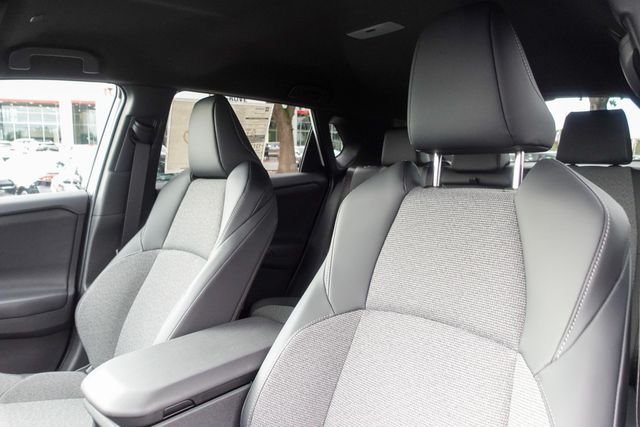 New 2026 Wind Chill Pearl <sup>1</sup> Toyota  XLE image 26
