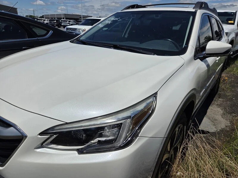 Used 2021 Crystal White Pearl SUBARU LIMITED image 4