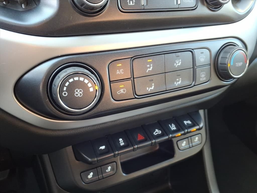 Used 2022 Gray Chevrolet LT image 16
