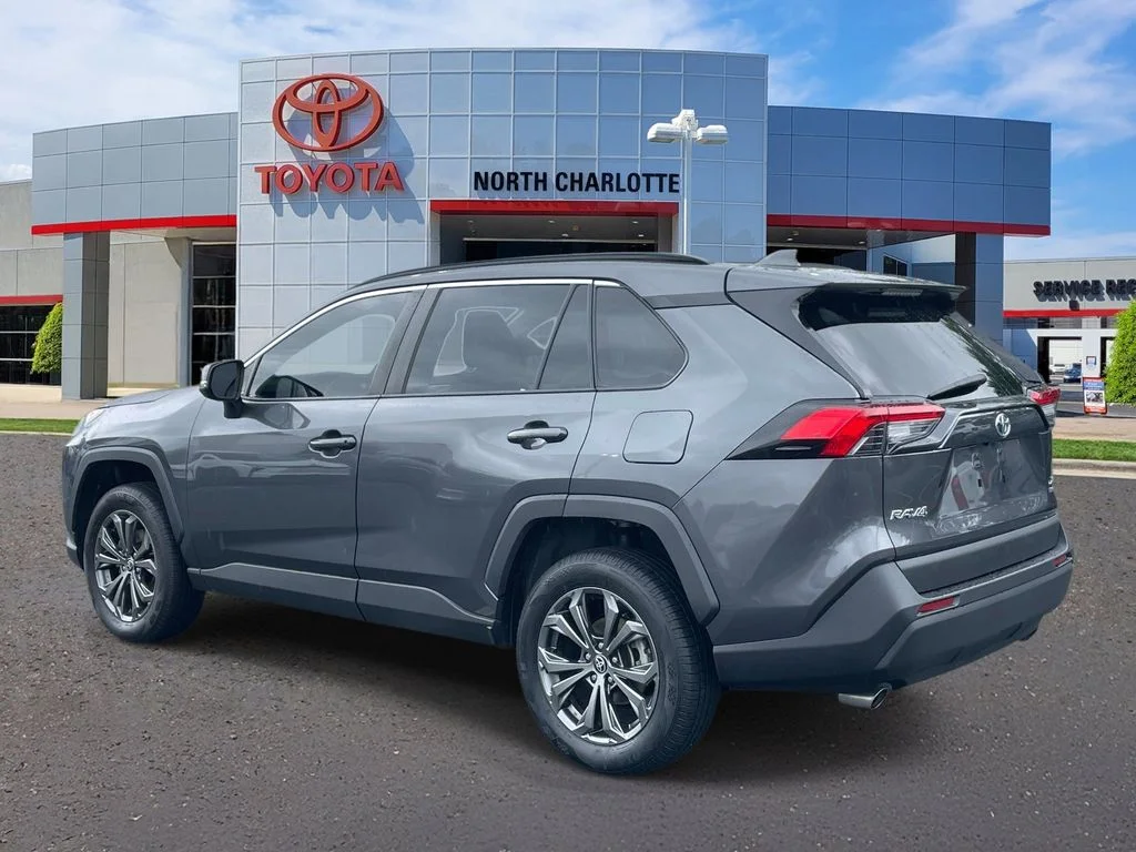 Used 2024 Gray Toyota XLE Premium image 4