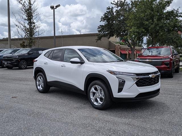 New 2026 Summit White Chevrolet LS image 27