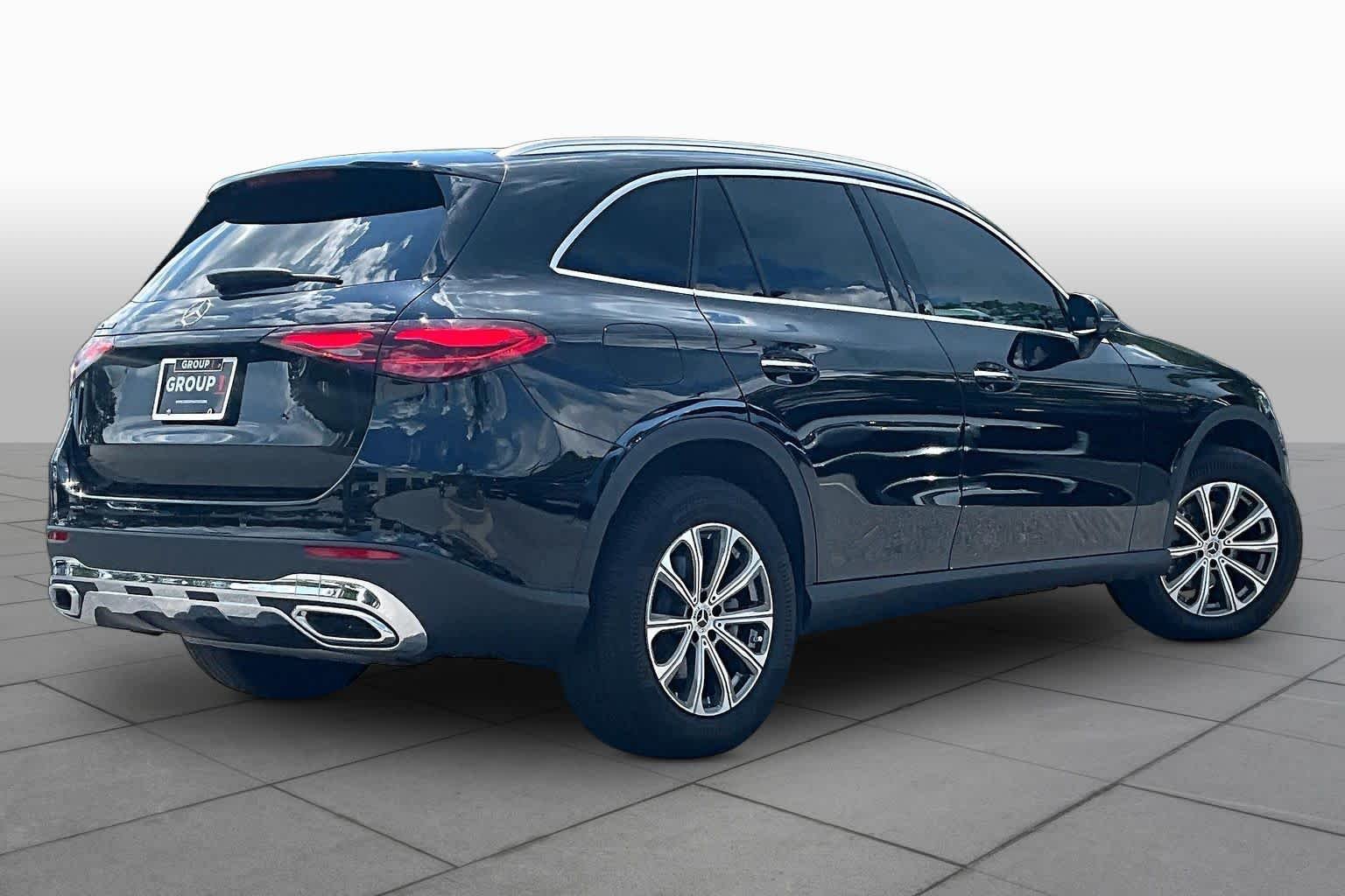 2024 Mercedes-Benz GLC 11
