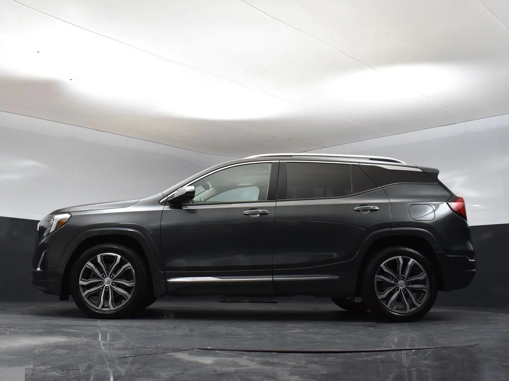 Used 2020 Gray GMC Denali image 34