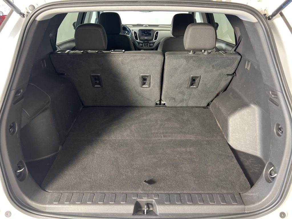 Used 2023 White Chevrolet LS image 20