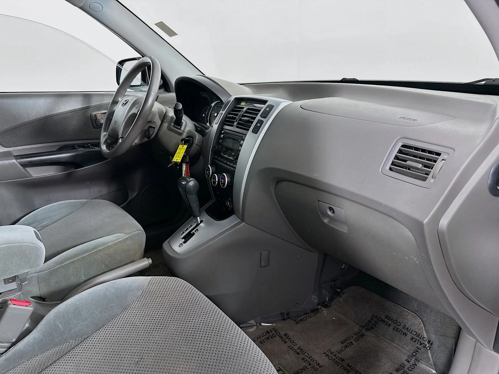 Used 2008 Silver Hyundai SE image 28