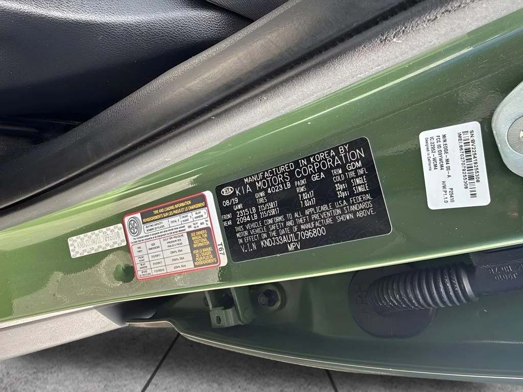 Used 2020 Green Kia EX image 35