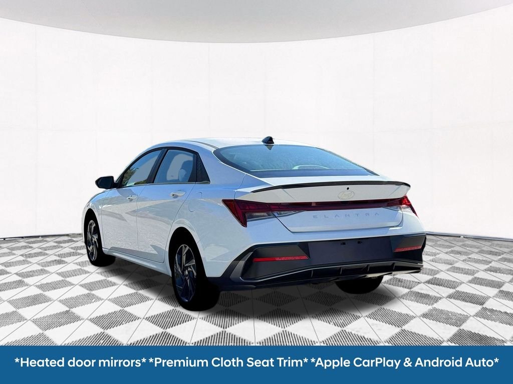 New 2026 White Hyundai SEL Sport image 8