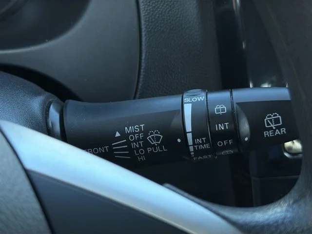 Used 2024  Mitsubishi ES image 27