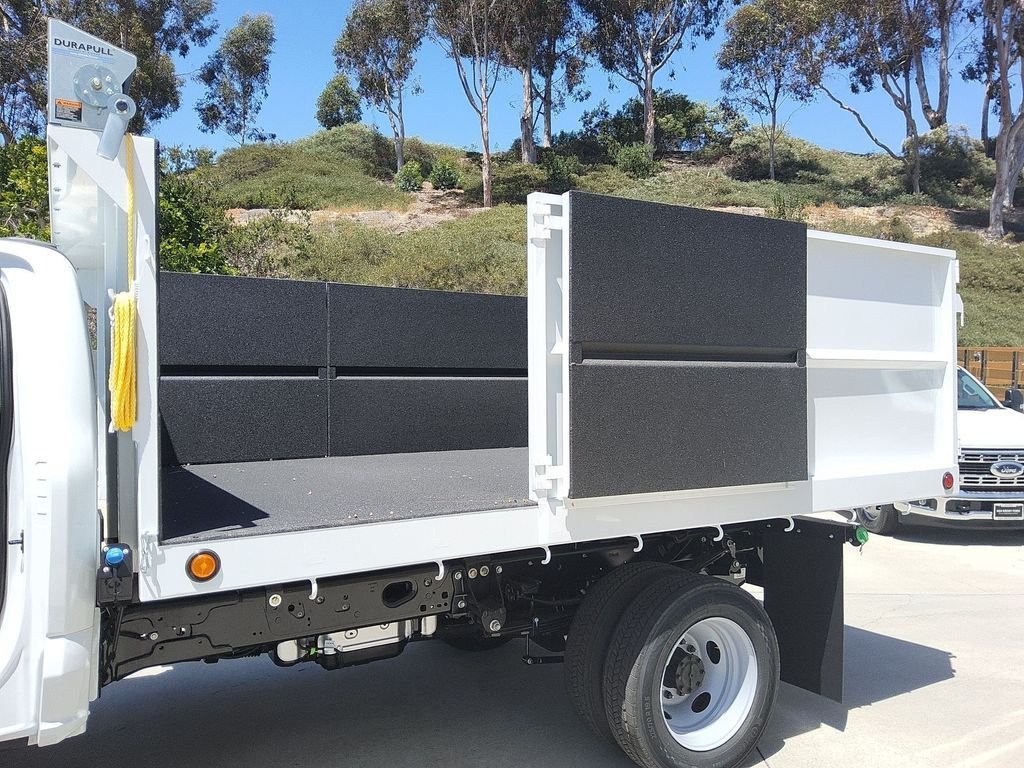New 2026 Oxford White Ford XL image 18