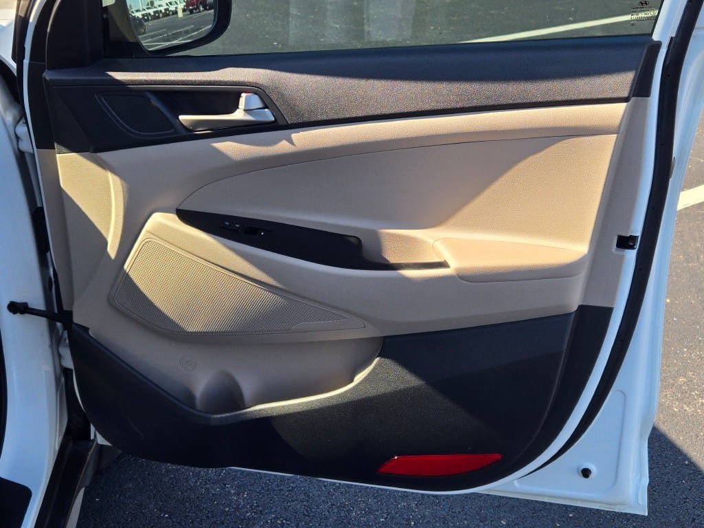Certified Used 2018 Dazzling White Hyundai Sport image 4