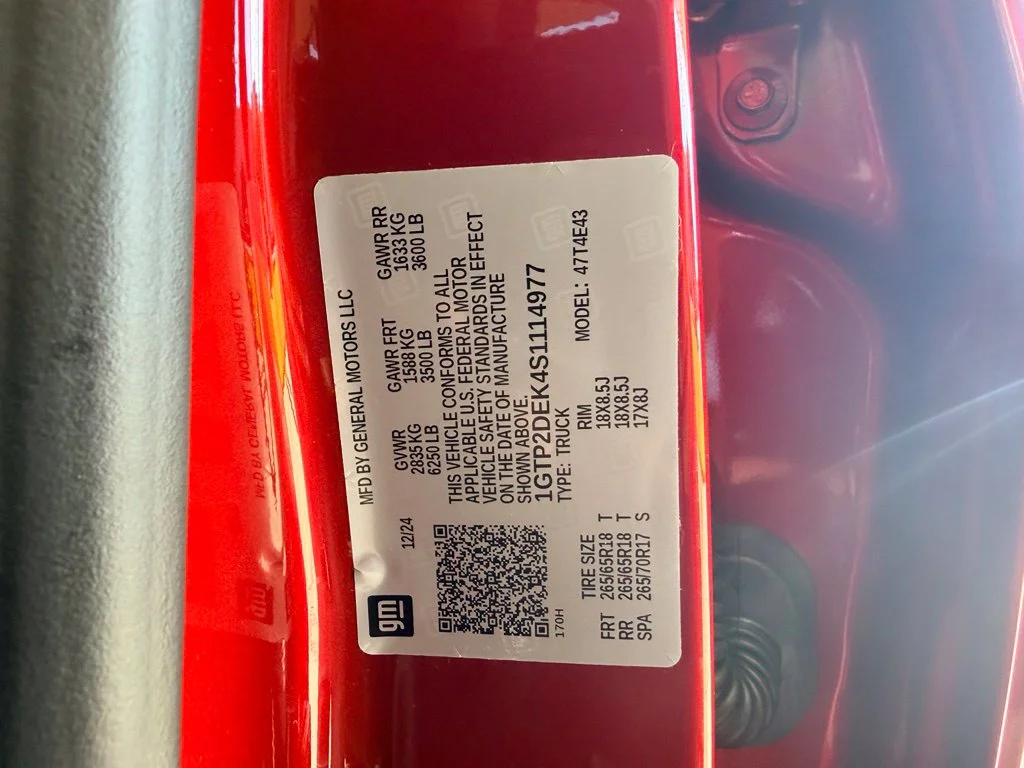 Used 2025 Red GMC AT4 image 20