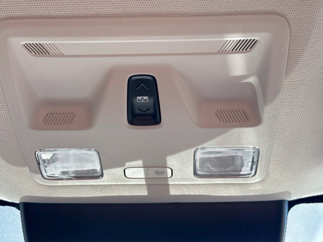 Used 2022 Orange Ford Lariat image 23