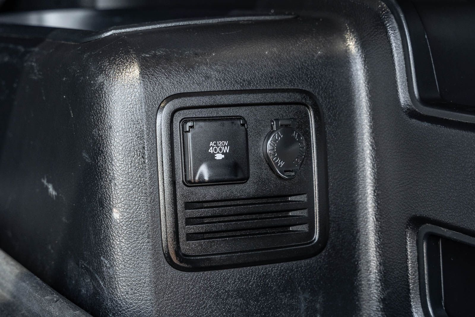 Used 2018 Silver Toyota TRD Off-Road Premium image 17
