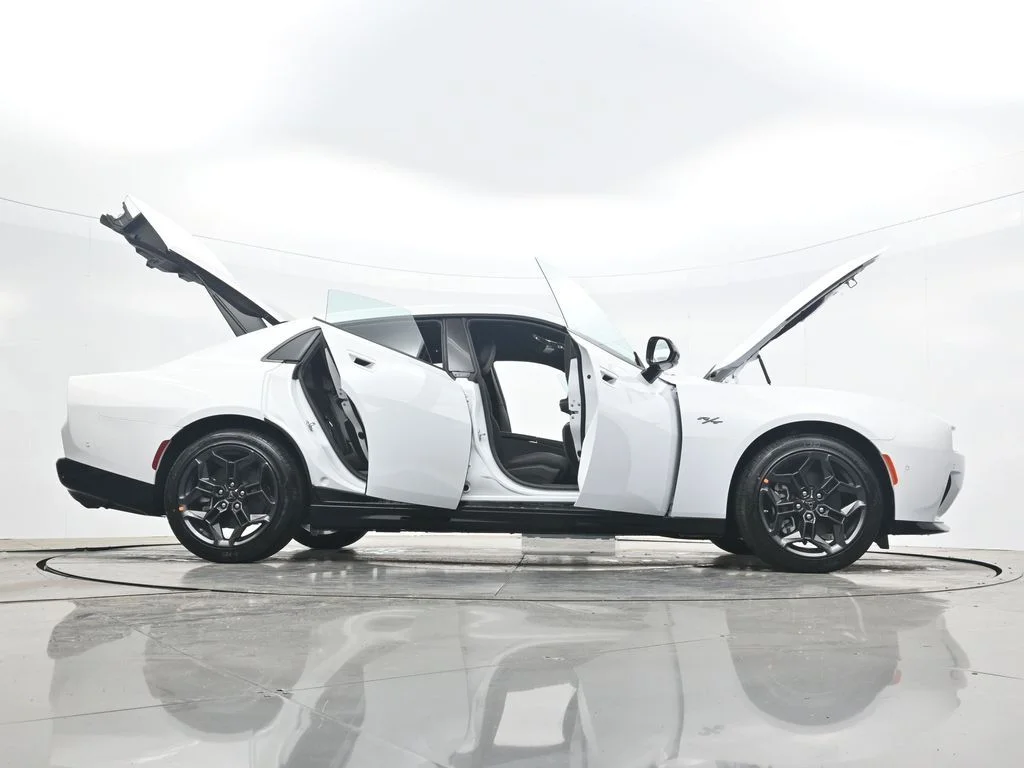 New 2026 White Knuckle Exterior Paint Dodge R/T image 48