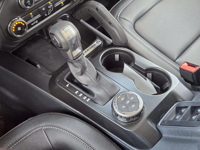 New 2026 Oxford White Ford Badlands® image 34