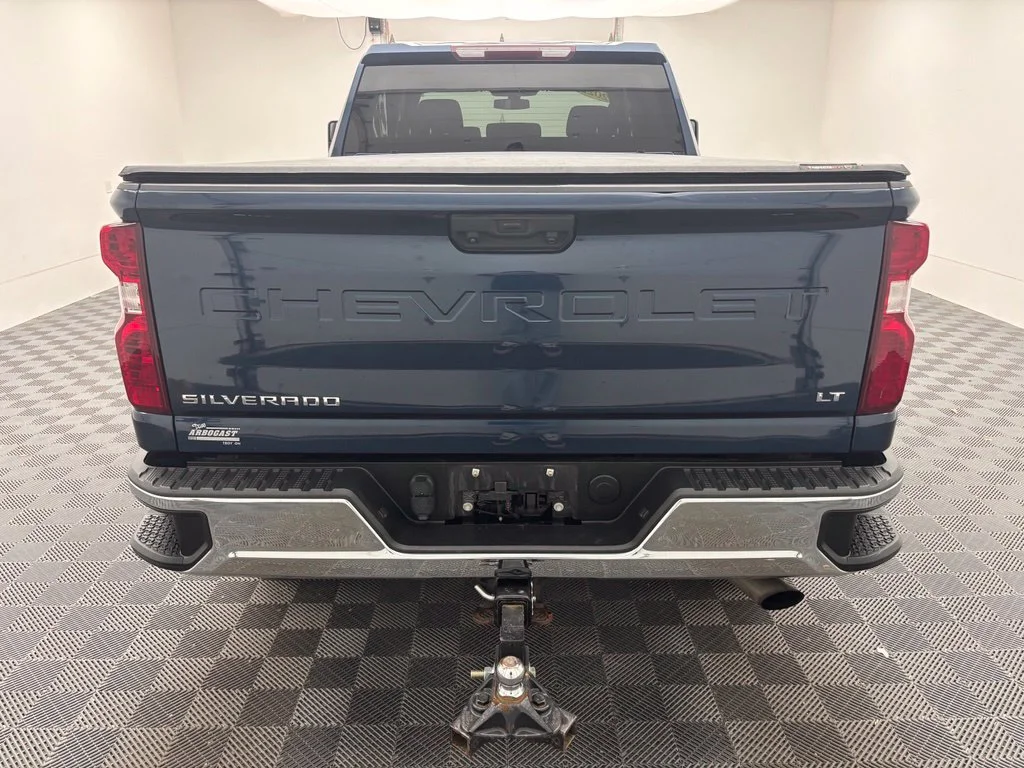 Used 2022 Blue Chevrolet LT image 9