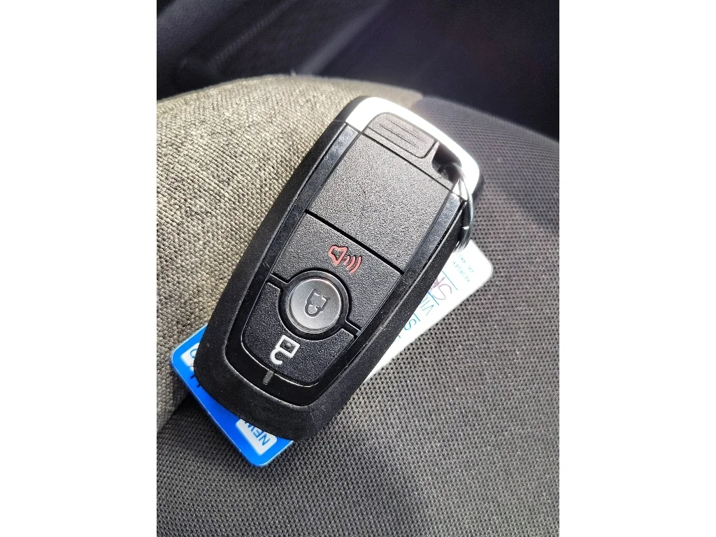 Used 2025 Shadow Black Ford Big Bend image 24