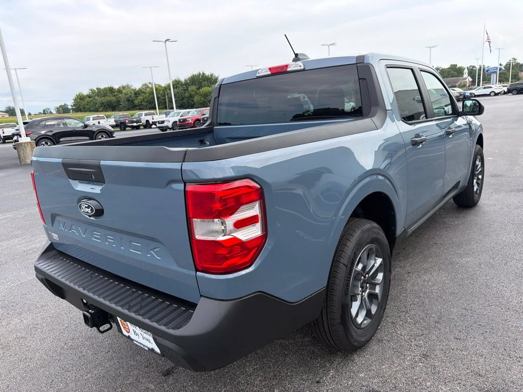 New 2026 Azure Gray Metallic Tri-Coat Ford XLT image 5
