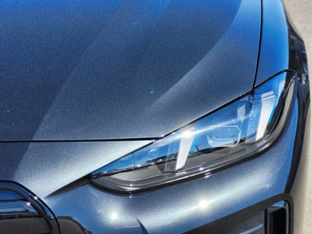 New 2026 Black BMW M60 image 10