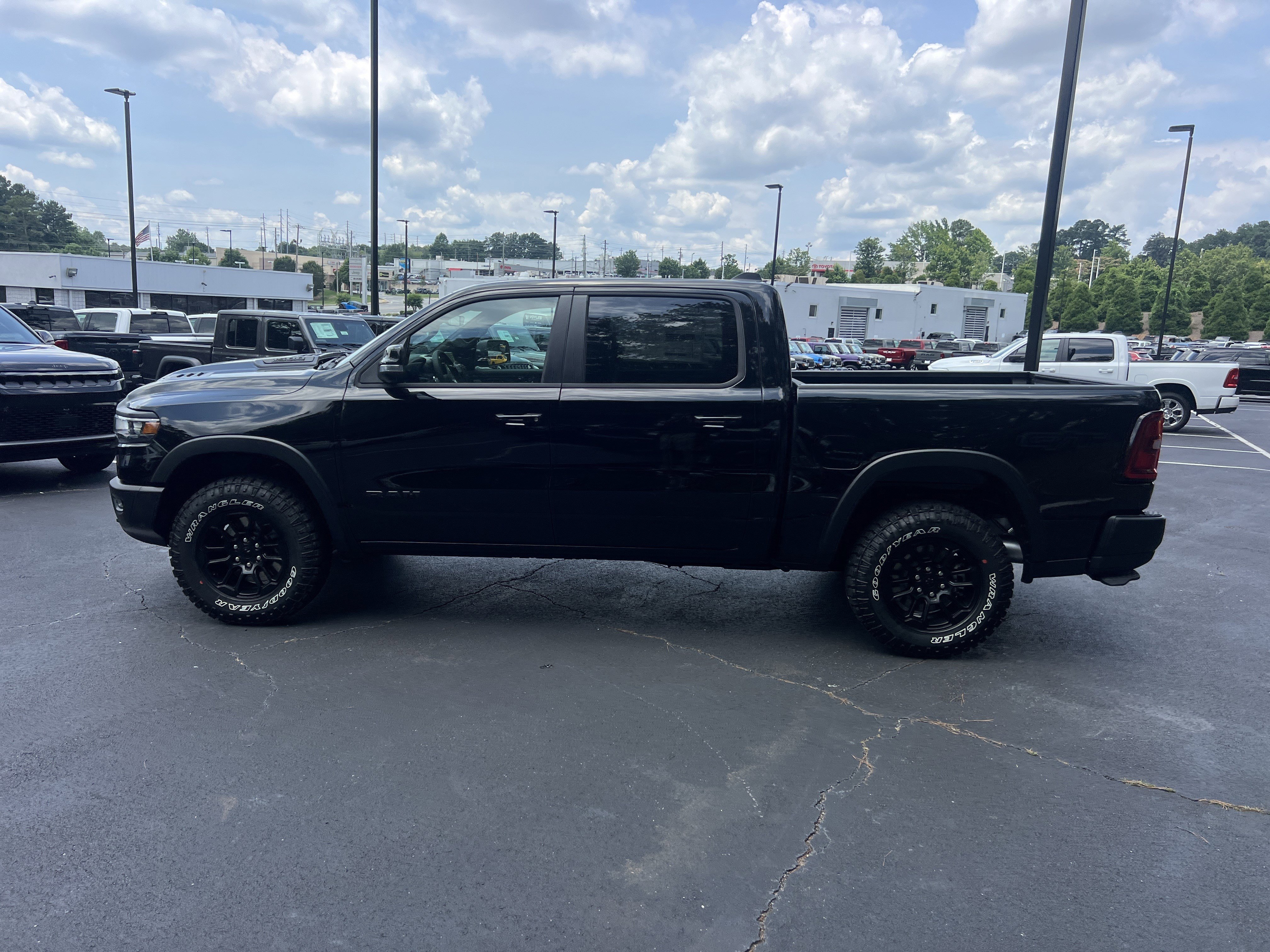 New 2026 Diamond Black Crystal Pearlcoat Ram Rebel image 4