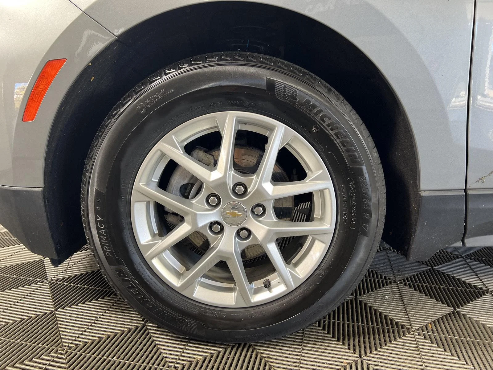 Used 2024 Sterling Gray Metallic Chevrolet LT image 30