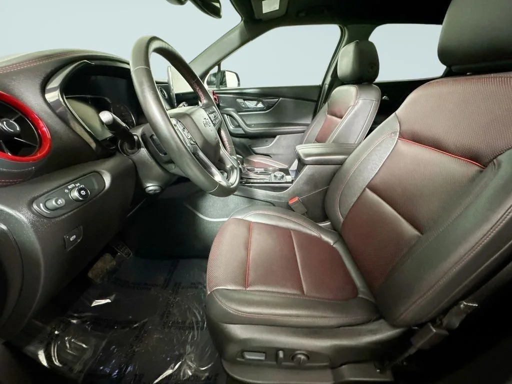 Used 2023 Black Chevrolet RS image 6