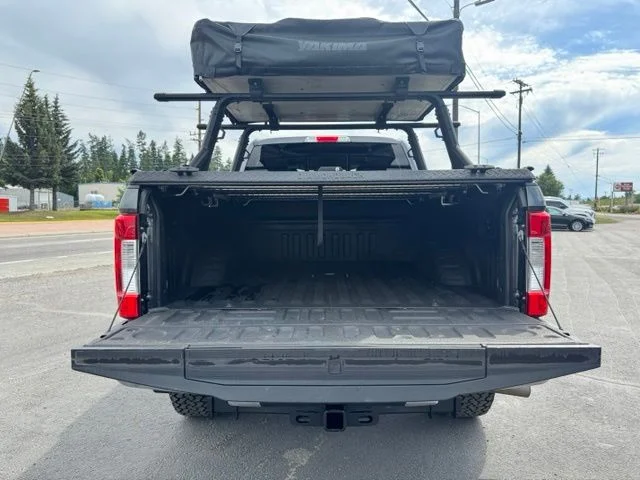 Used 2017 Magnetic Ford Lariat image 20