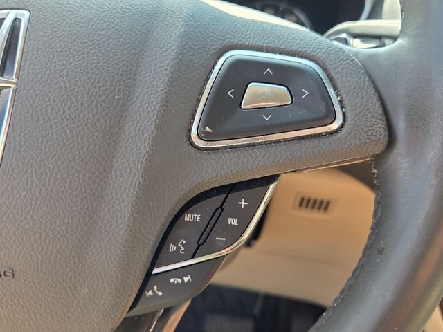 Used 2016 Platinum Lincoln Select image 24