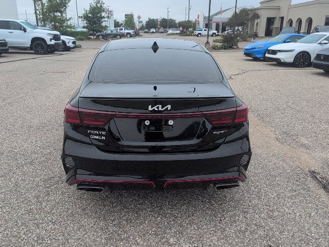 Used 2023 Aurora Black Kia GT image 18