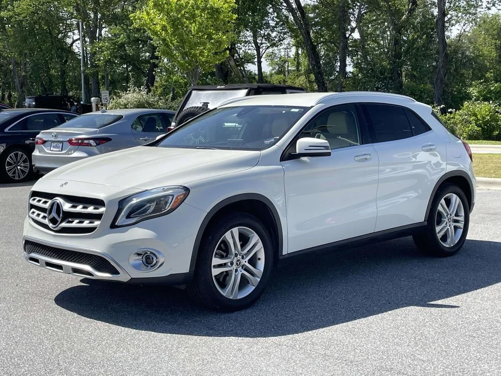 Used 2018 Cirrus White Mercedes-Benz 250 4MATIC® image 22