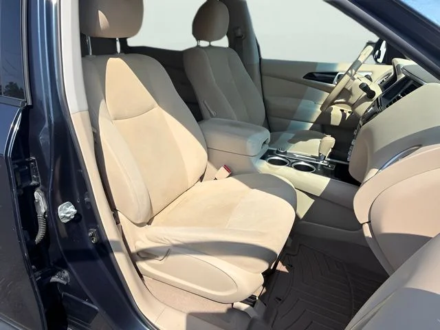Used 2015 Blue Nissan SV image 13