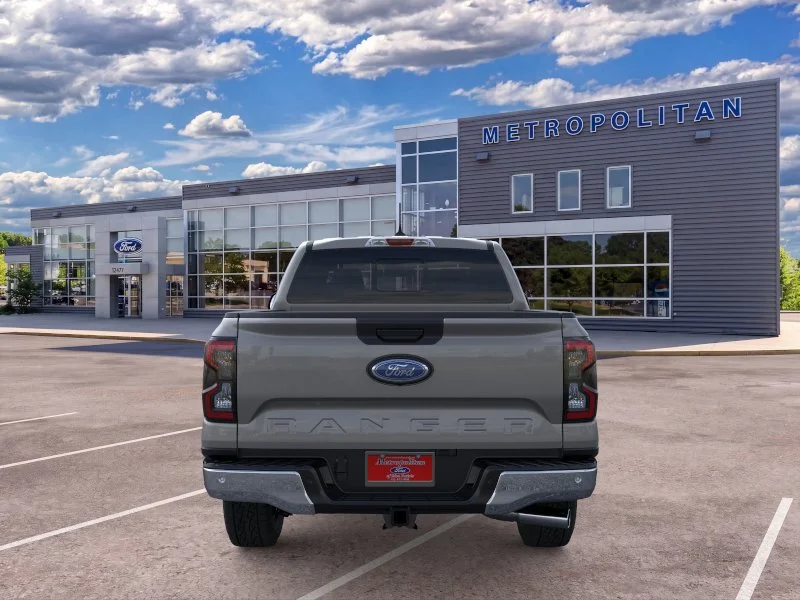 New 2025 Carbonized Gray Metallic Ford XLT image 5