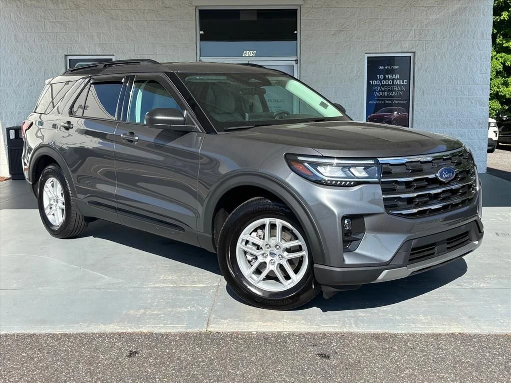 2026 Ford Explorer's photo