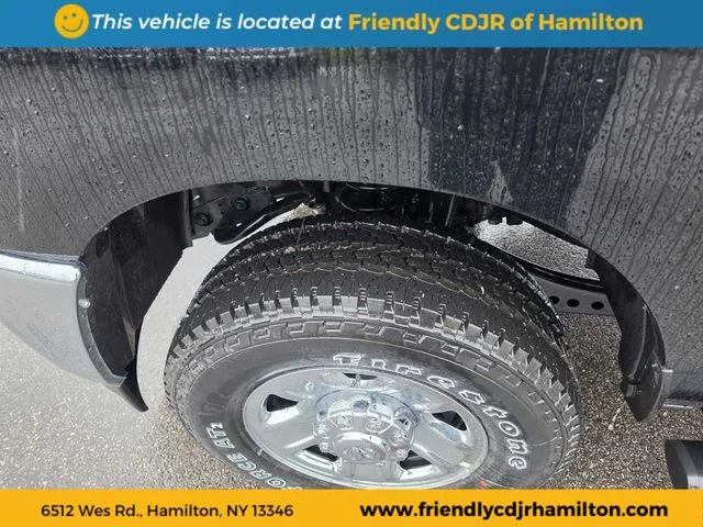 New 2026 Diamond Black Crystal Pearl-Coat Exterior Paint RAM Tradesman image 8