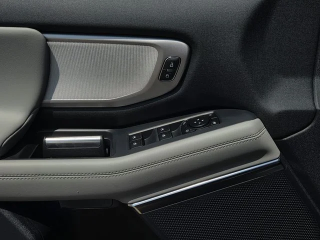 New 2027 Dark Matter Gray Metallic Ford Active image 38