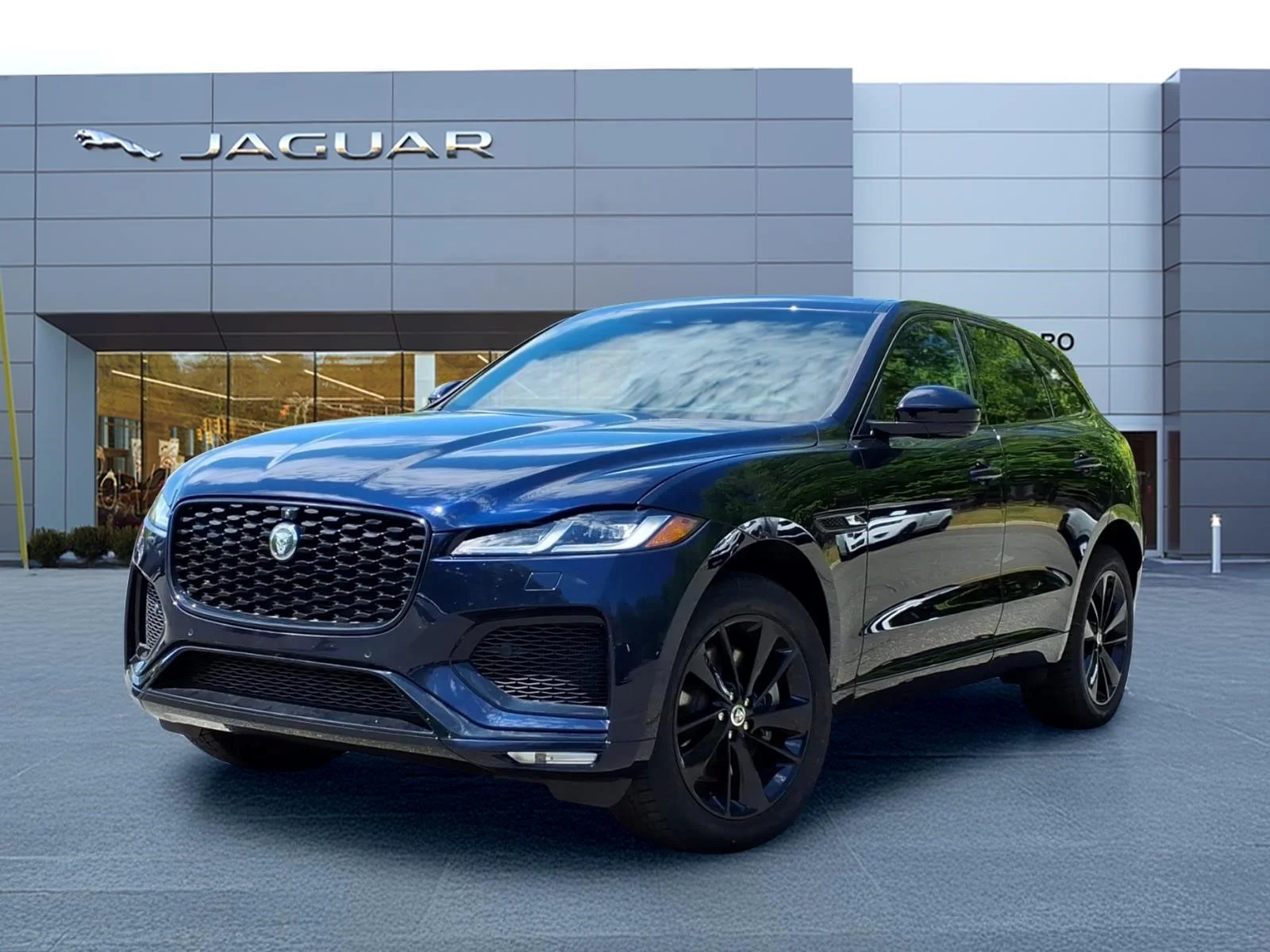 2026 Jaguar F-PACE P400 R-Dynamic S's photo