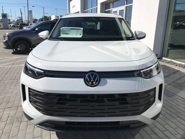 New 2026 Pure White Volkswagen S image 3