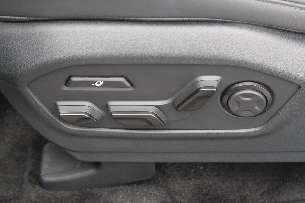 New 2026 Green Hyundai Calligraphy image 14
