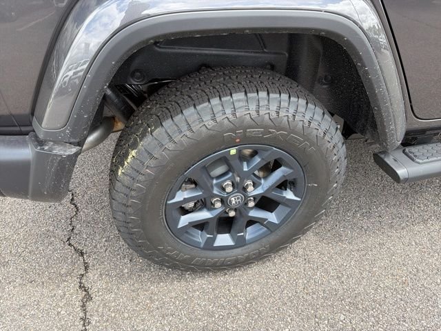 New 2026 Granite Crystal Metallic Clear-Coat Exterior Paint Jeep 85th Anniversary Edition image 8