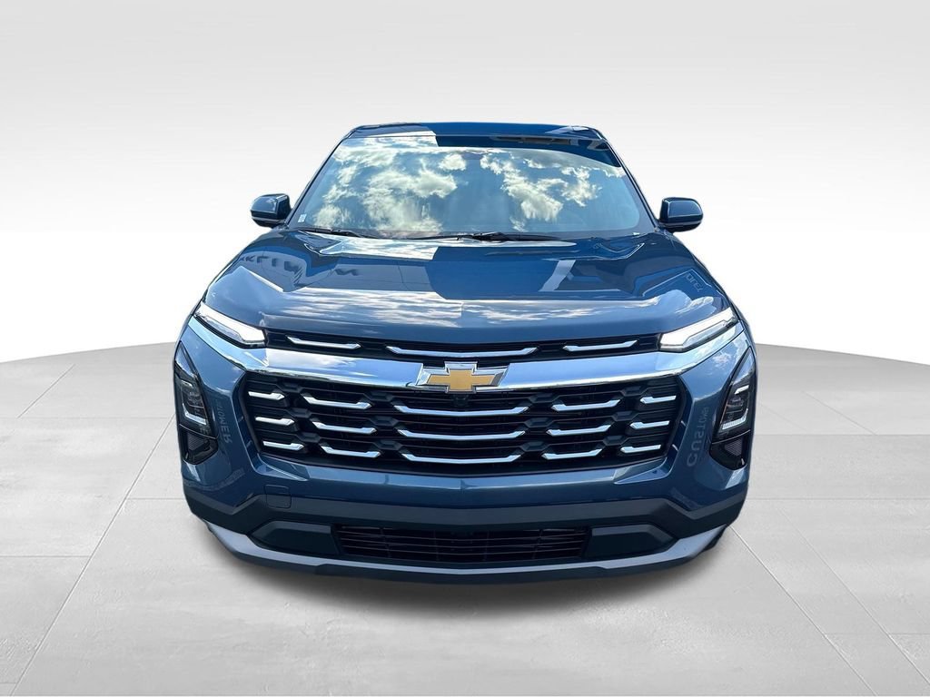 2027 Chevrolet Equinox LT - Photo 8
