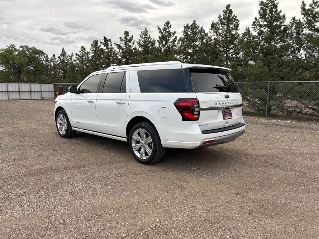 Used 2022 White Metallic Ford Platinum image 4