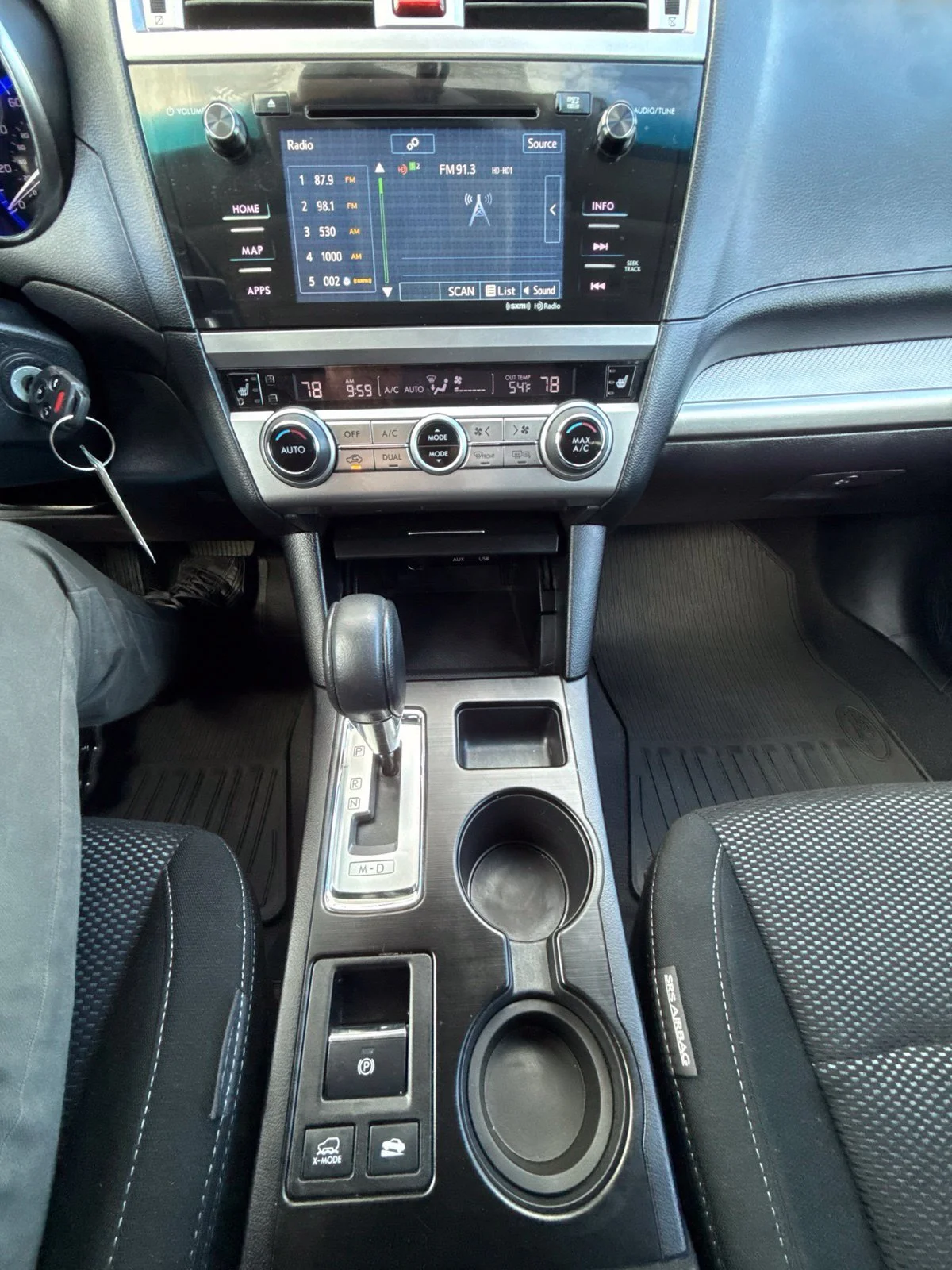 Used 2016 Crystal White Pearl Subaru 2.5i Premium image 12