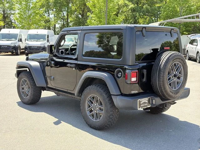 Used 2024 Black Jeep Sport S image 11