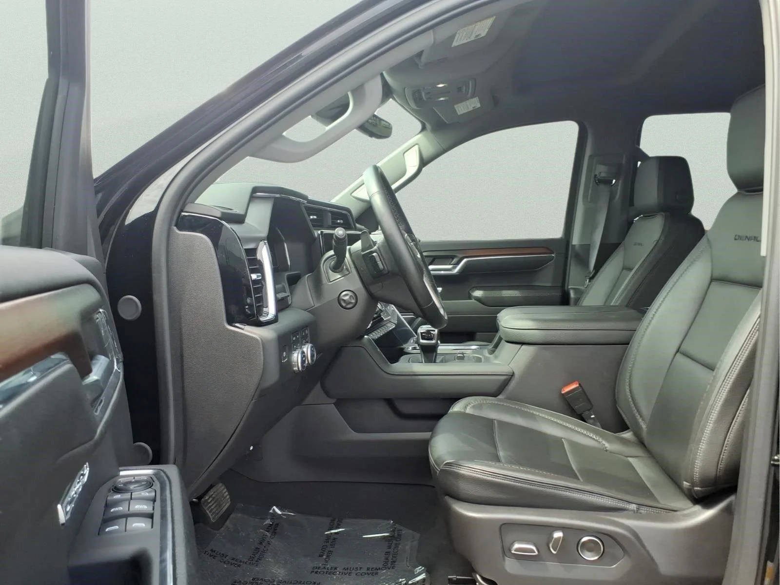 Used 2024 Onyx Black GMC Denali image 17