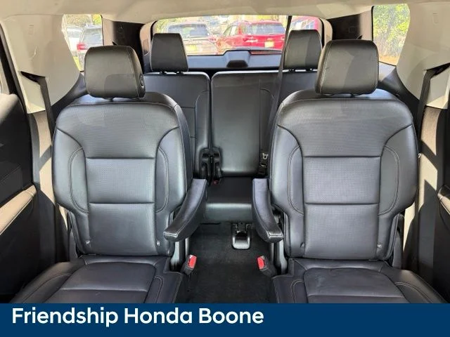 Used 2018 Beige Chevrolet Premier image 34