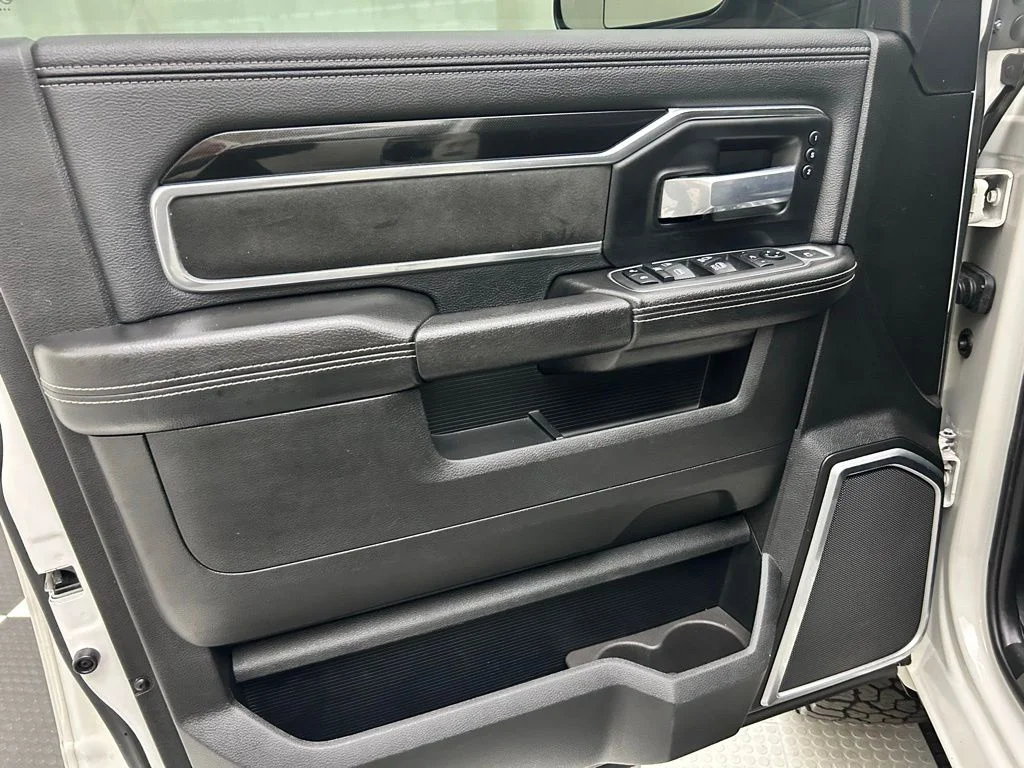 Used 2021 White Ram Laramie image 11