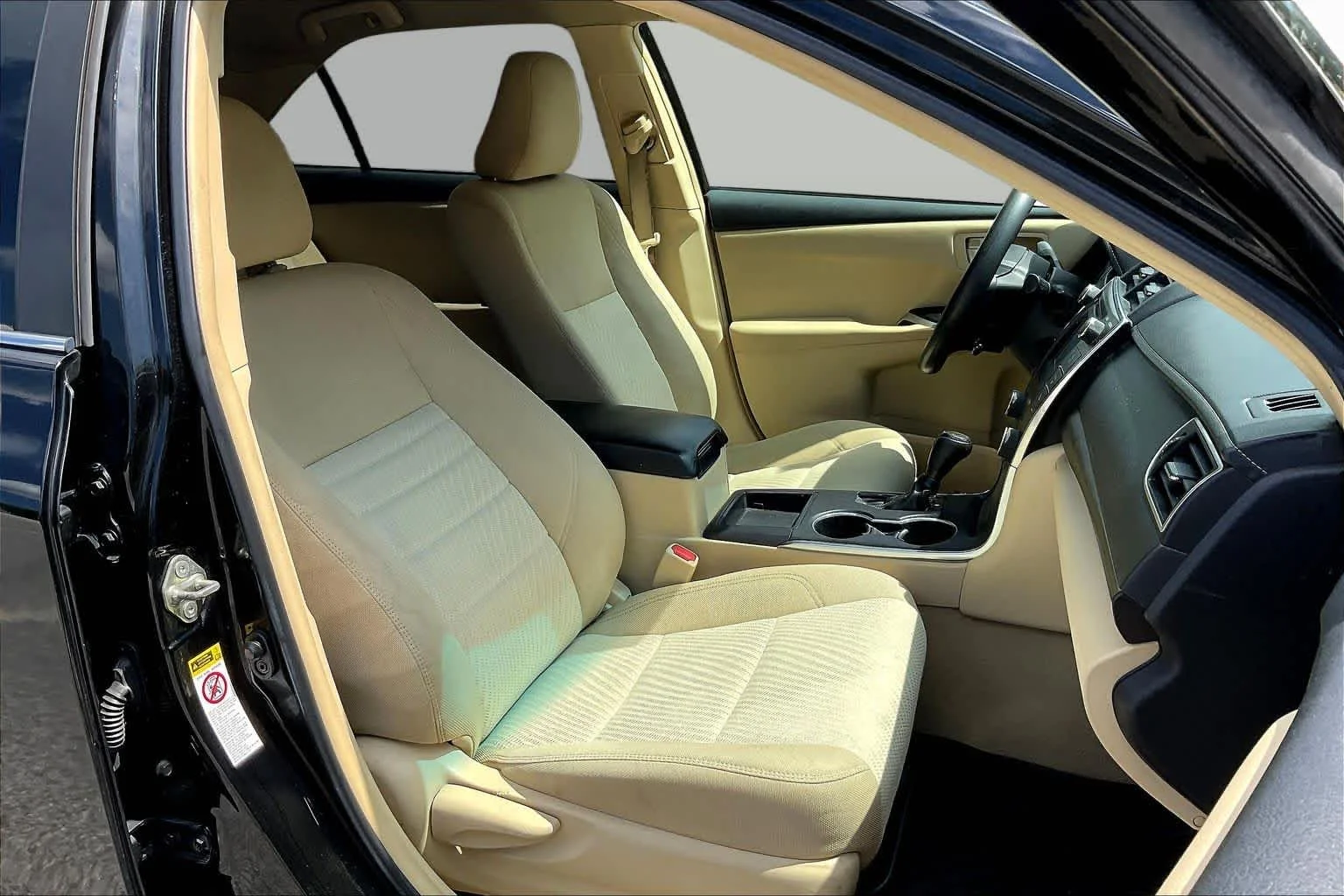 Used 2015 Attitude Black Toyota LE image 9
