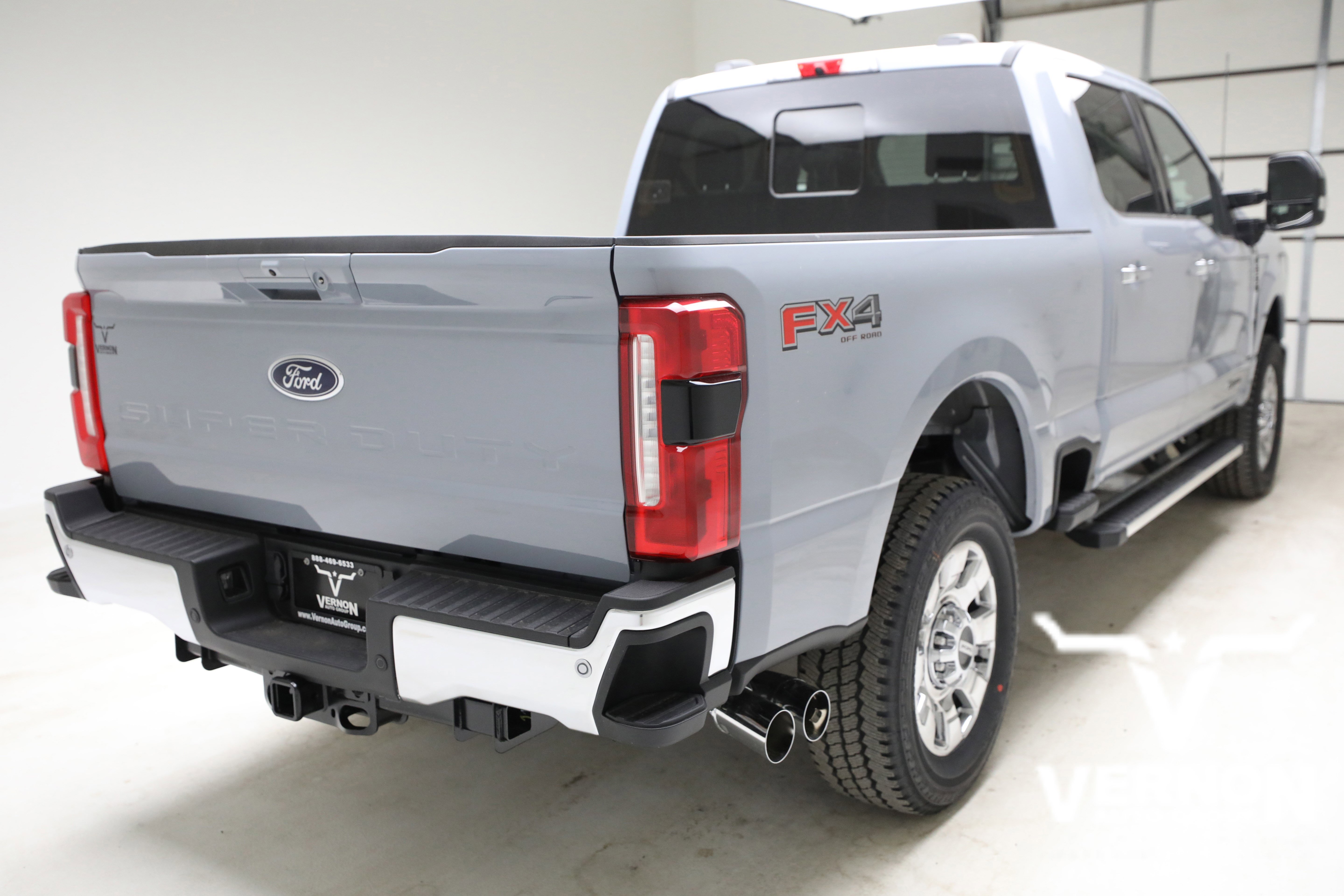 New 2026 Glacier Gray Metallic Tri-Coat Ford  image 5